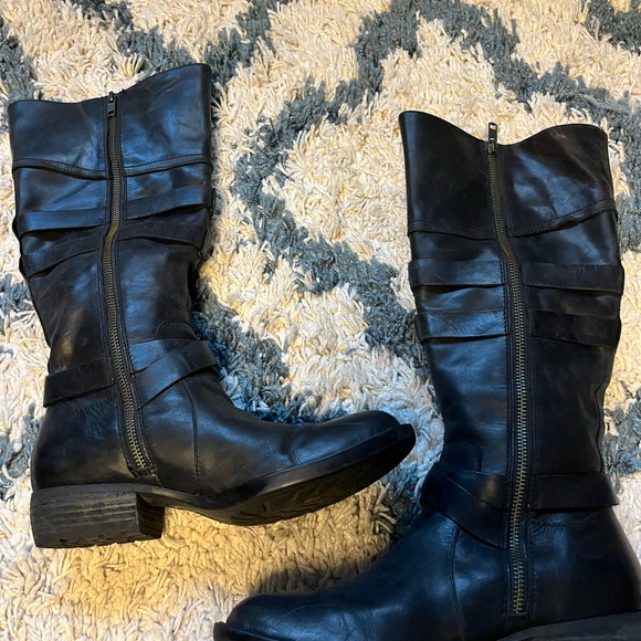 Born Leather Boots - Picture 5 of 12